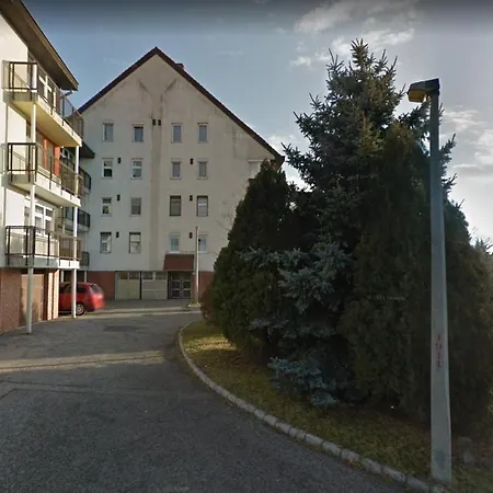 Kalmar Apartman Apartamento *