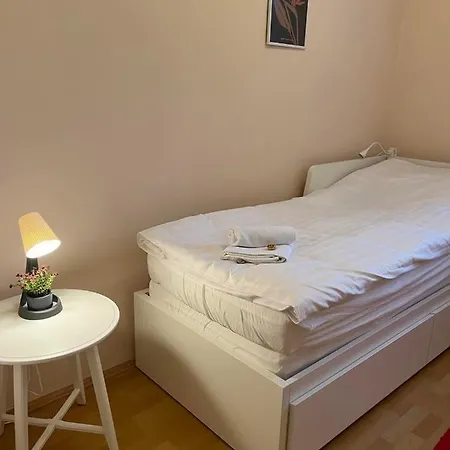 Apartamento Kalmar Apartman *